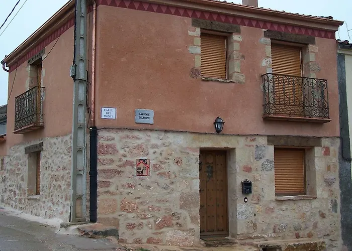 La Fuente Del Monte